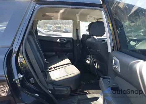 2017 Nissan Pathfinder S из США, поврежденный, VIN 5N1DR2MM9HC654758